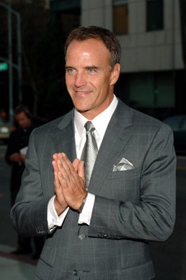 Richard Burgi photo
