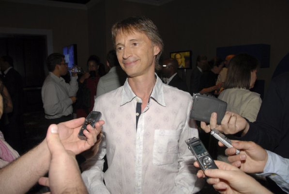Robert Carlyle photo