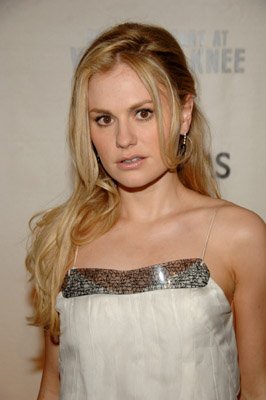 Anna Paquin photo