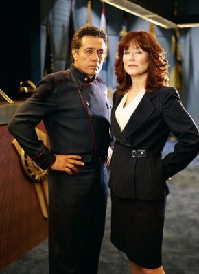 Mary McDonnell photo