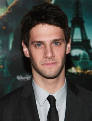 Justin Bartha photo