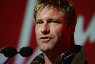 Aaron Eckhart photo