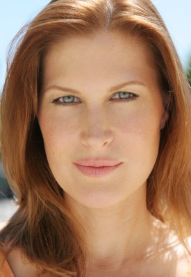 Julienne Davis photo