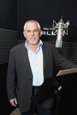 John Ratzenberger photo