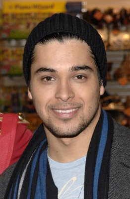 Wilmer Valderrama photo