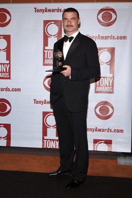 Liev Schreiber photo