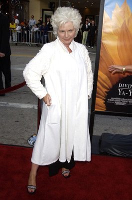Fionnula Flanagan photo