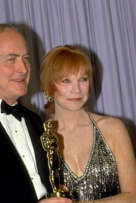 Shirley MacLaine photo