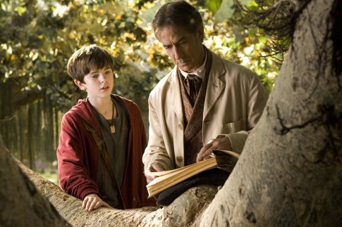 David Strathairn photo