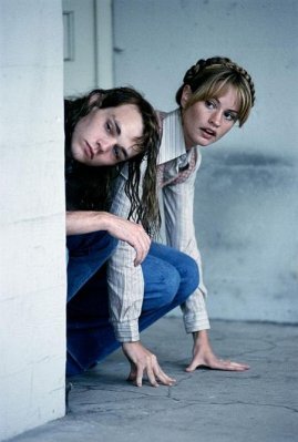 Cameron Richardson photo