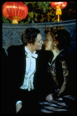 Gillian Anderson photo