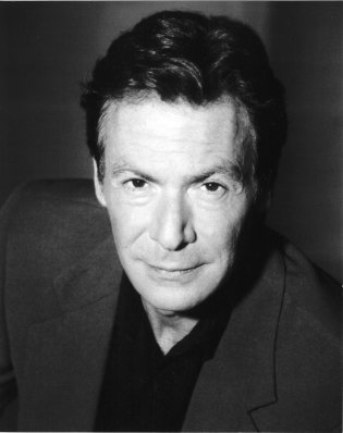 Robin Sachs photo