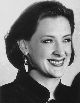 Joan Cusack photo