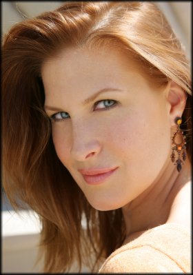 Julienne Davis photo