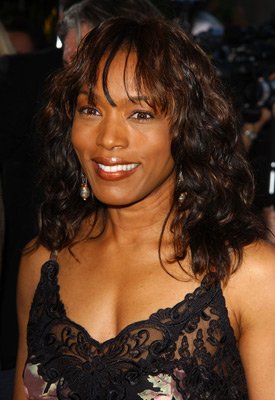 Angela Bassett photo