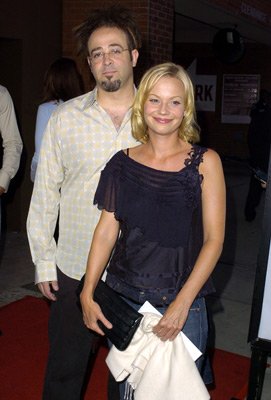 Samantha Mathis photo