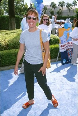 Laurie Metcalf photo