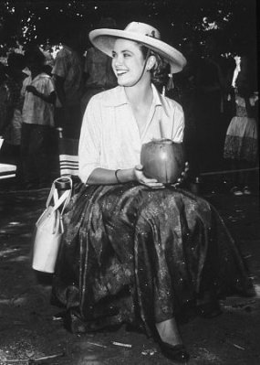 Grace Kelly photo