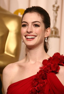 Anne Hathaway photo