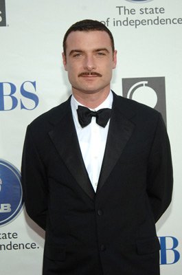 Liev Schreiber photo