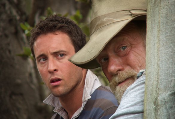 Alex O'Loughlin photo