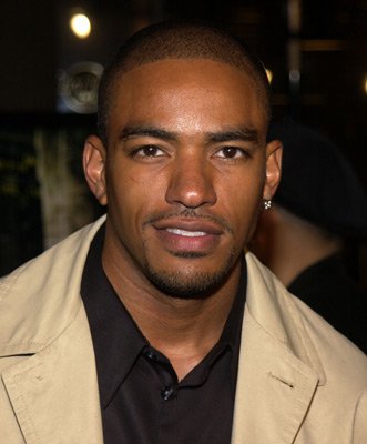 Laz Alonso photo