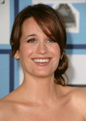 Elizabeth Reaser photo