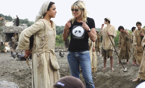 Keisha Castle-Hughes photo