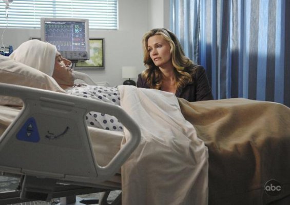 Natasha Henstridge photo