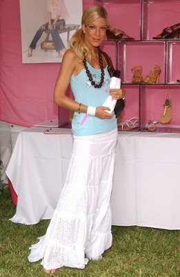 Tori Spelling photo