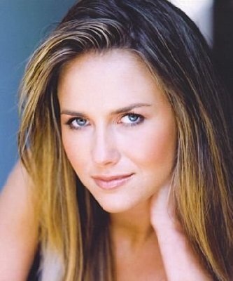 Tania Saulnier photo