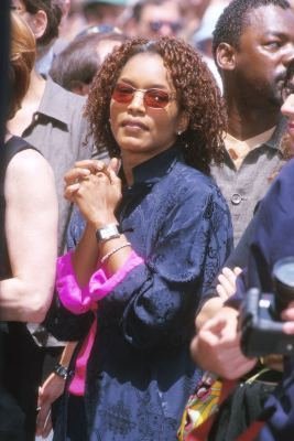 Angela Bassett photo