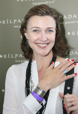 Brenda Strong photo