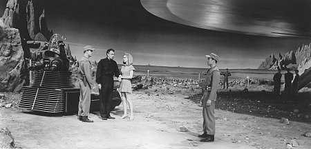 Leslie Nielsen photo