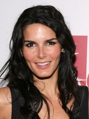 Angie Harmon photo