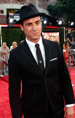 Justin Theroux photo