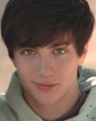 Aaron Johnson photo