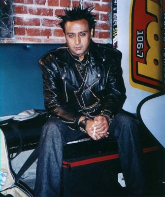 Gulshan Grover photo