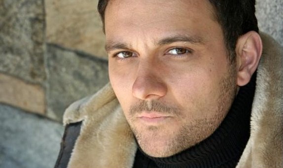 Stelio Savante photo