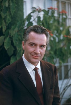 Rossano Brazzi photo