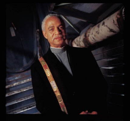 Ron Glass photo