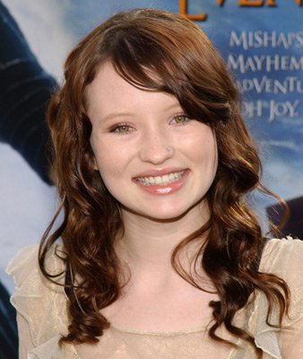 Emily Browning photo