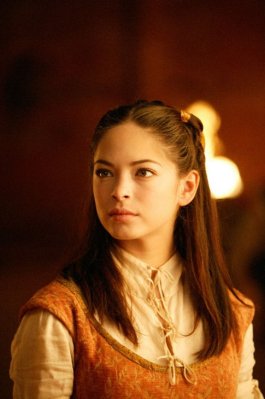 Kristin Kreuk photo