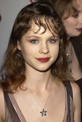 Thora Birch photo