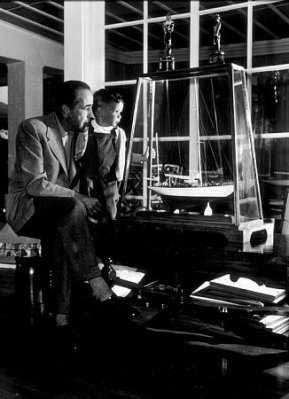 Humphrey Bogart photo