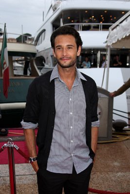Rodrigo Santoro photo