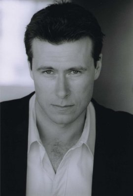 Dean McDermott photo