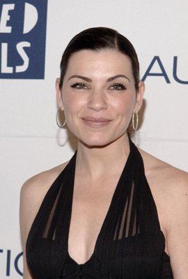 Julianna Margulies photo
