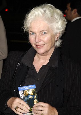 Fionnula Flanagan photo
