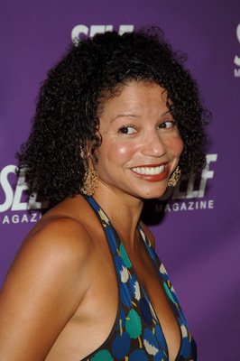 Gloria Reuben photo